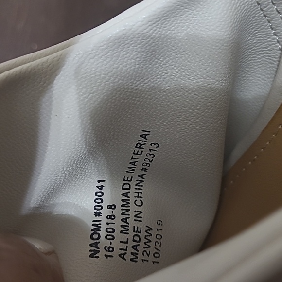 shoe/ sandal NWOT - Picture 2 of 3